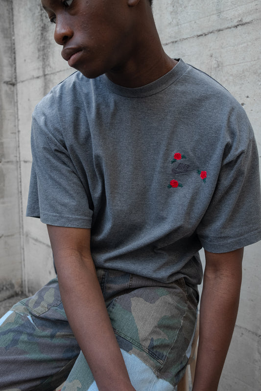 ROSES NIKE TEE V2 - Nicolò Puccini