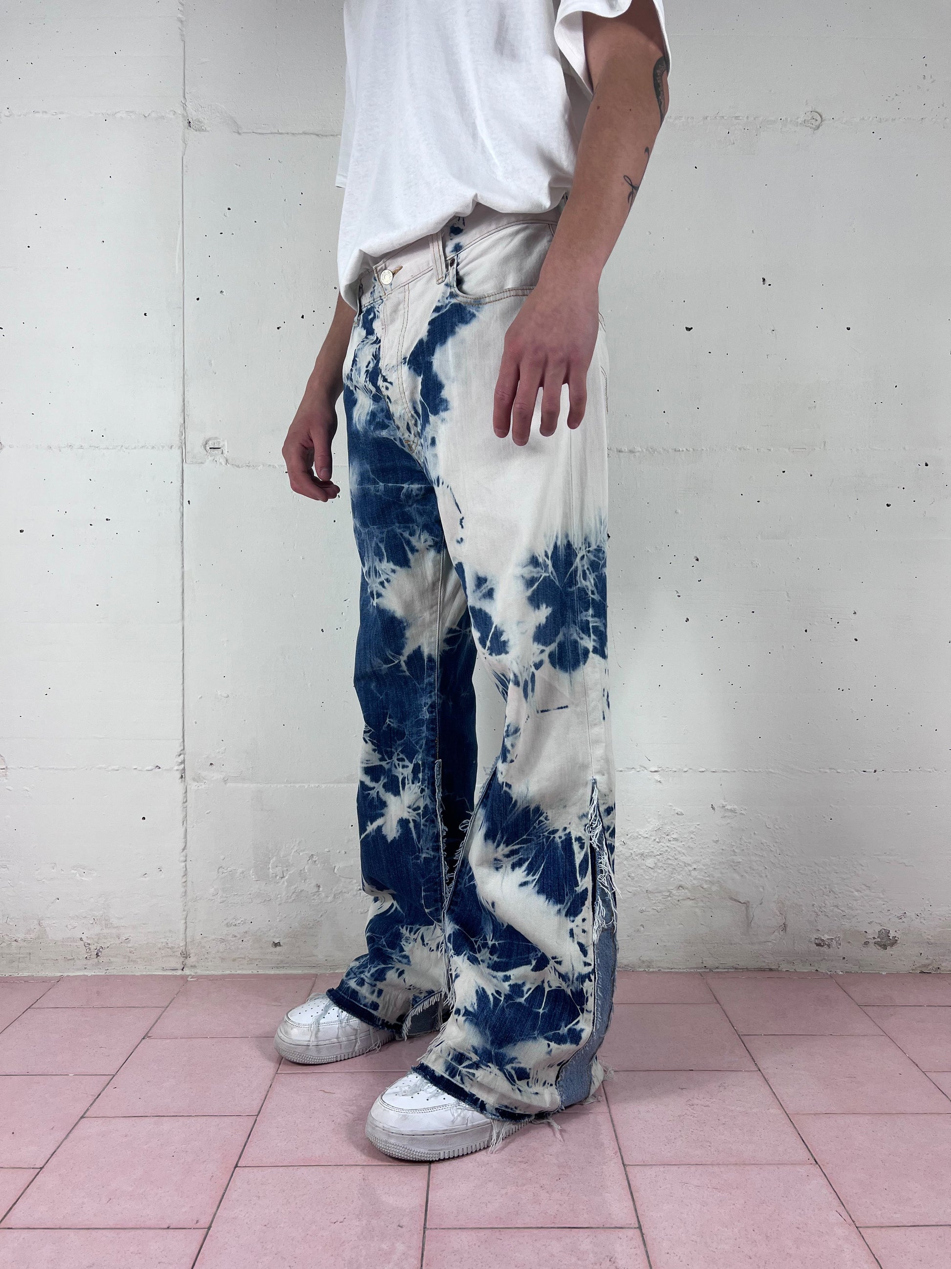 FLARED BLEACH JEANS V15 (W36) - Nicolò Puccini