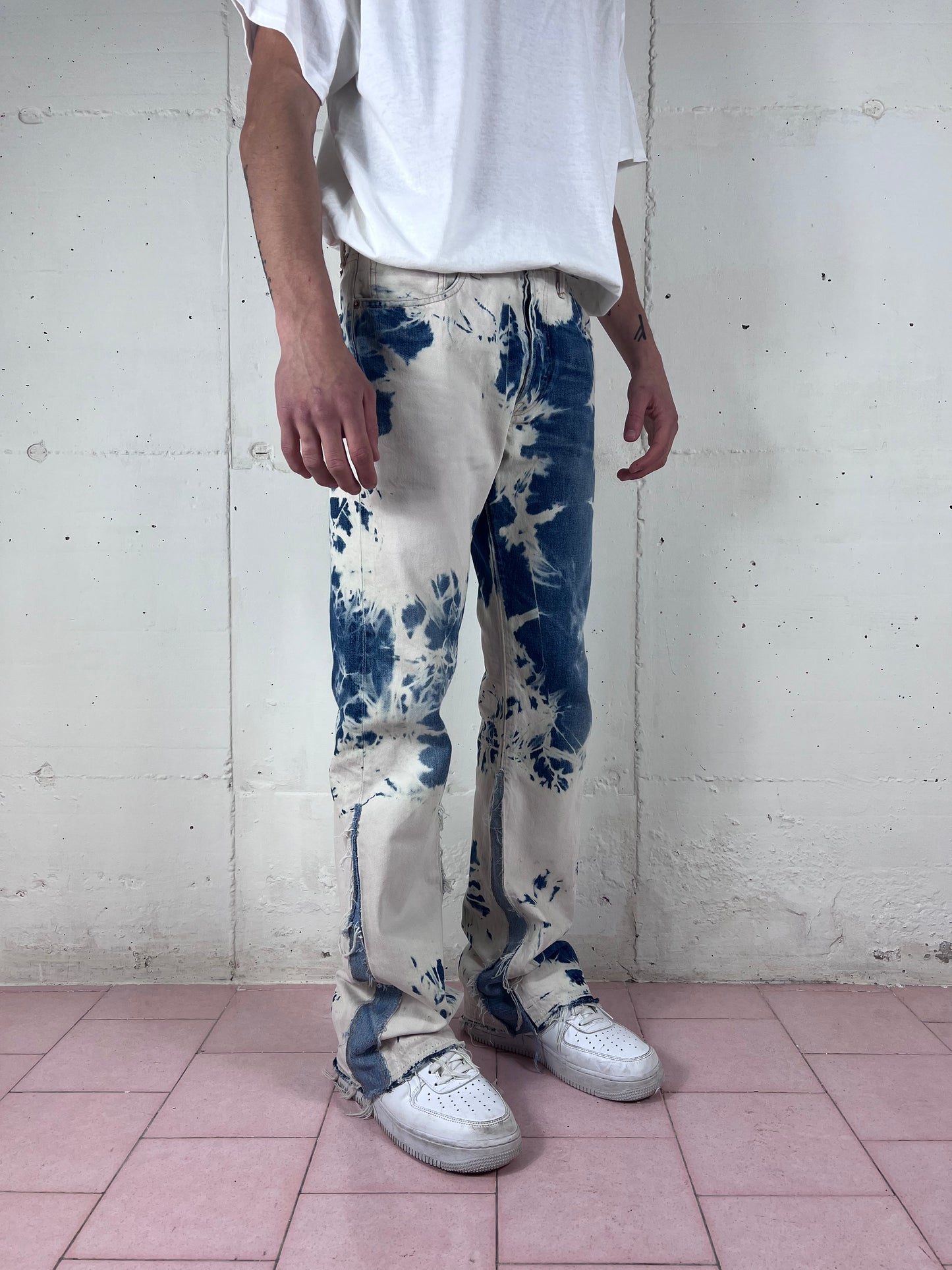 FLARED BLEACH JEANS V4